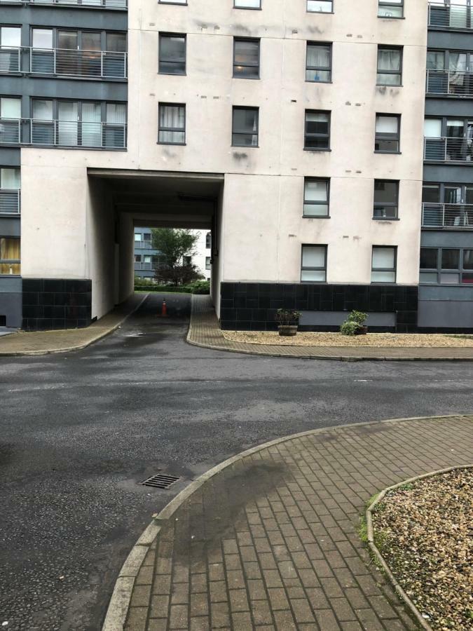 Wallace Hide Out Glasgow Buitenkant foto
